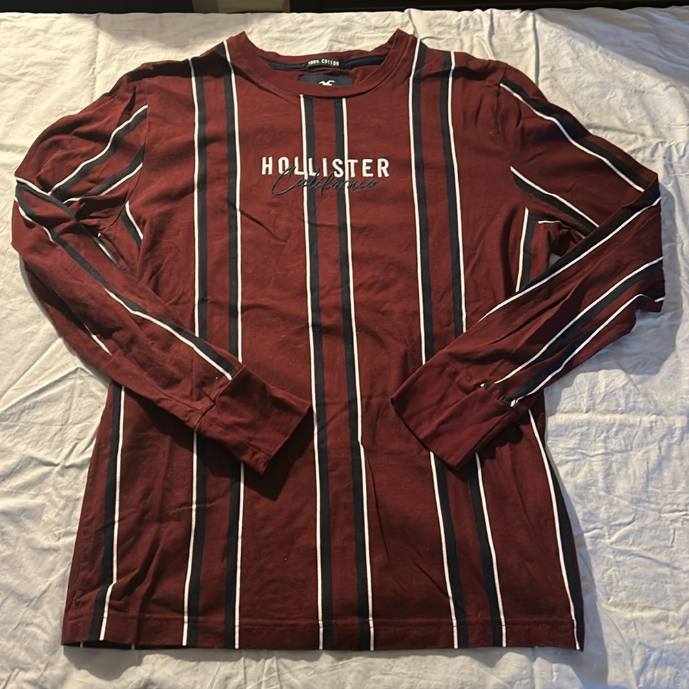 Hollister Tee